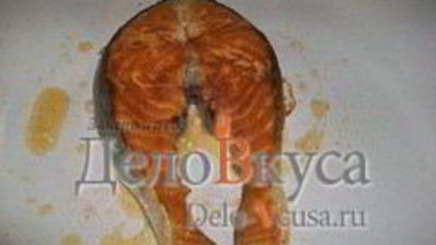 жареный стейк из семги без масла