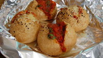 булочки с тефтелями