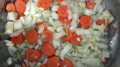 домашние тефтели в томатном соусе с зеленым булгуром