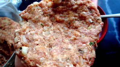 говяжьи тефтели с фасолью и моцареллой