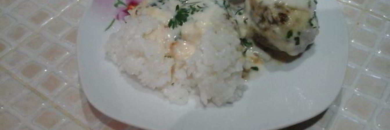 Нежные говяжьи тефтели с белым соусом