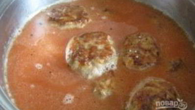 тефтели под соусом на сковороде