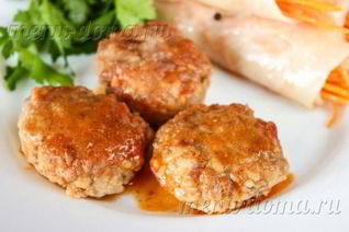 Тефтели с рисом в томатном соусе