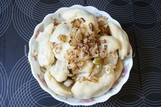 Вареники с картошкой и грибами в мультиварке на пару