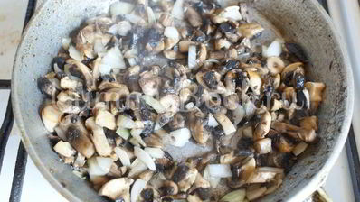 вареники с картошкой и грибами в мультиварке на пару