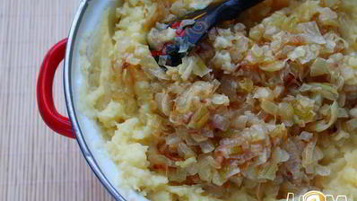 вареники с картошкой и жаренным луком