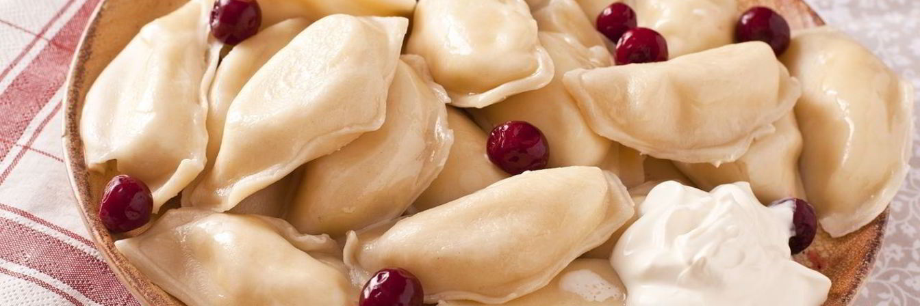 Вареники с замороженной вишней