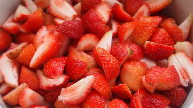 заварные вареники с клубникой и шоколадом