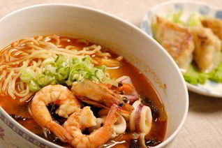 Яки удон — лапша с морепродуктами по-японски