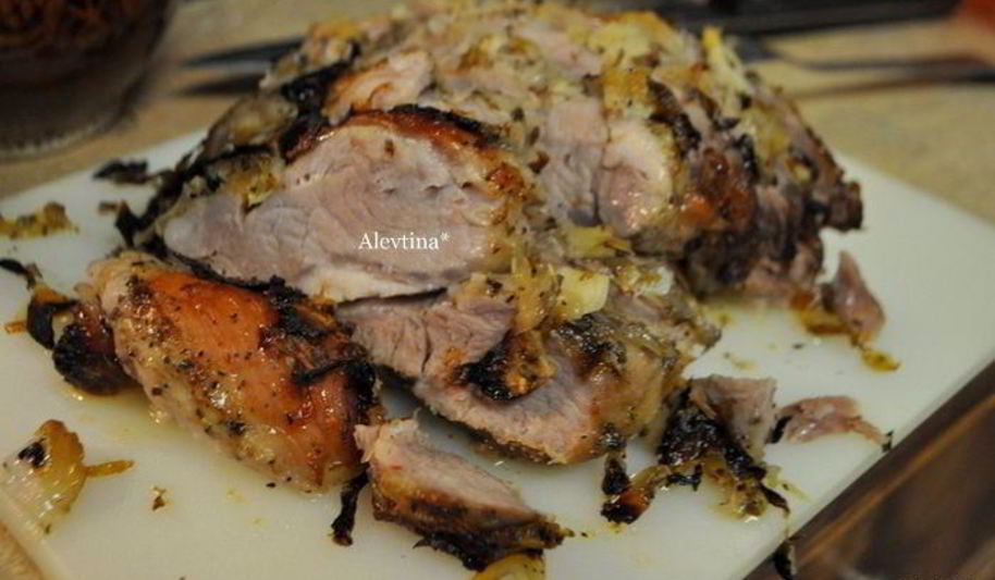 Рецепт жаркого из свинины с луком, чесноком и цитрусом