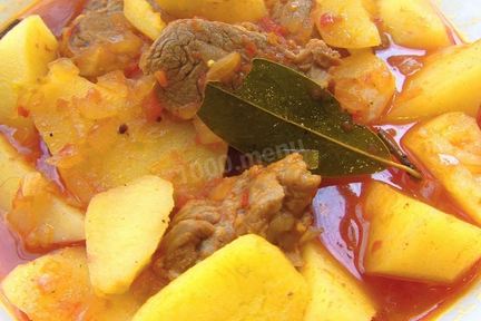 Жаркое из свинины в томатном соусе