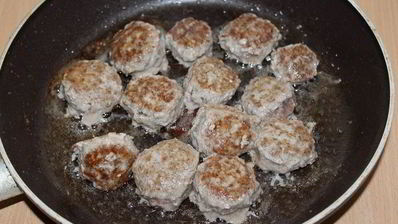 жаркое с фрикадельками и макаронами