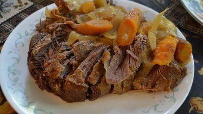 жаркое с горчицей и кленовым сиропом в медленноварке