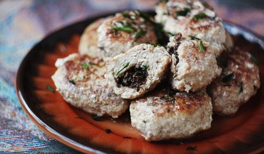 Рецепт куриных зраз с грибами