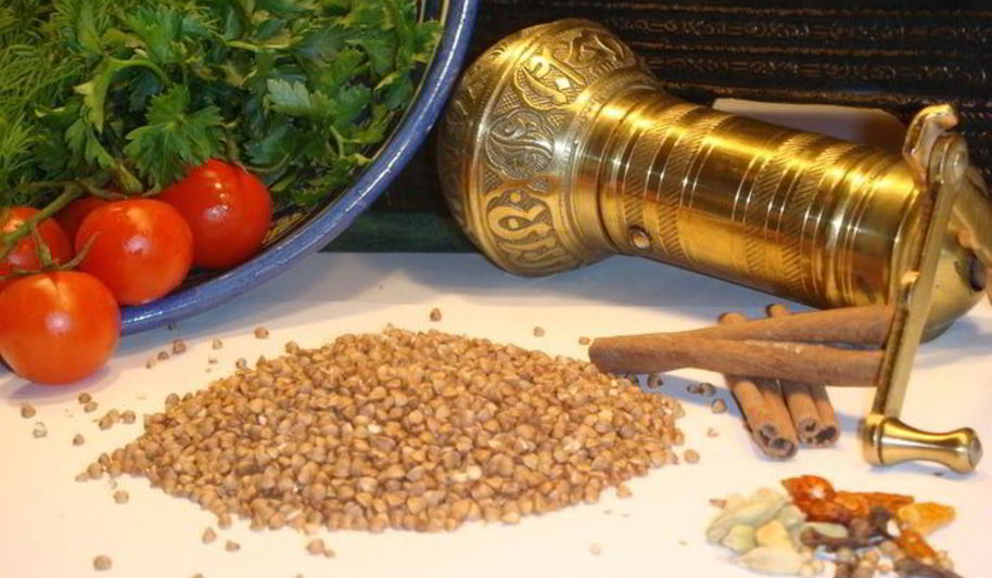 Рецепт гречки с луком по-берберски