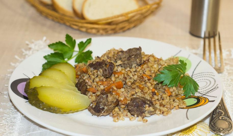 Рецепт гречки с мясом и морковью в мультиварке