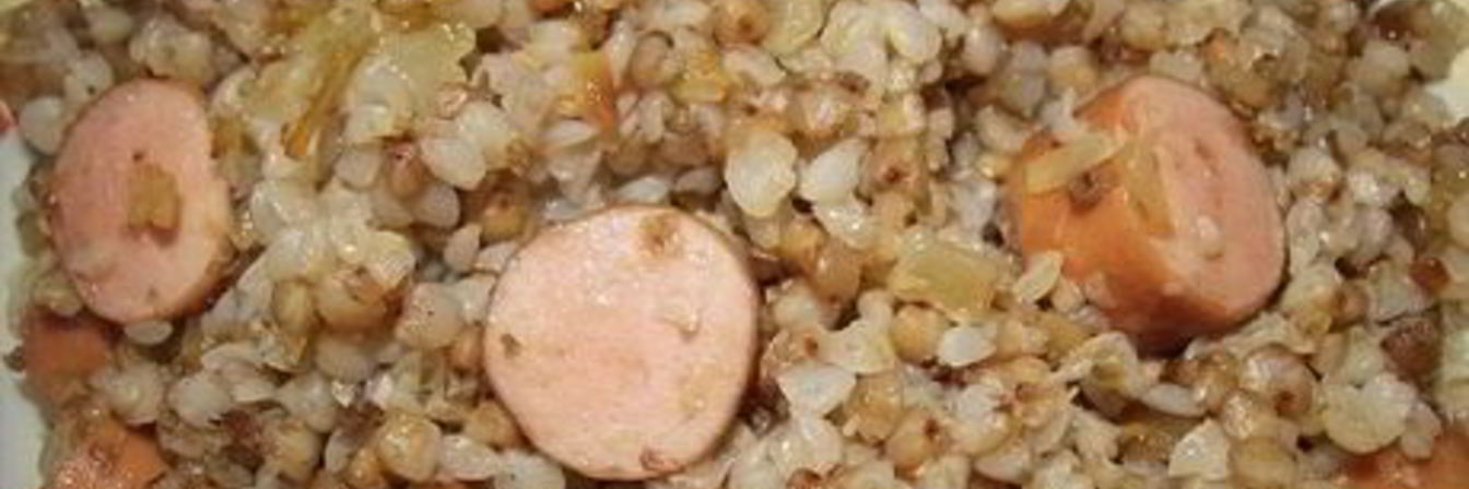 Гречка с сосиской в мультиварке