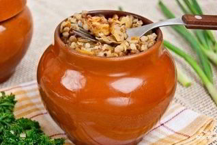 Гречка в горшочках