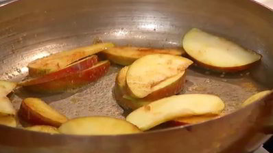 гречневая каша с фруктовой заправкой