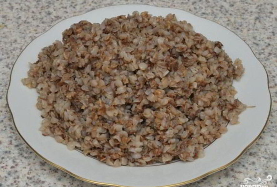 Гречневая каша с тушенкой