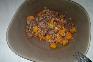 Гречневая каша с тыквой, морковью и сердцем кролика