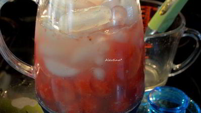 арбузно-имбирный напиток