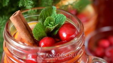 безалкогольный клюквенный пунш