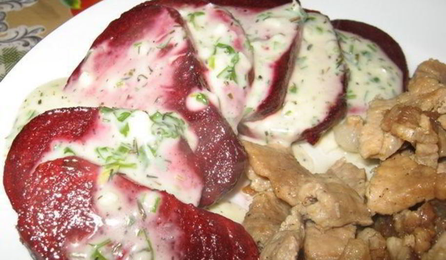 Рецепт горячей свеклы с пряным соусом