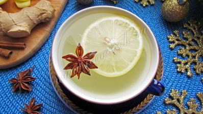 пряный имбирный чай с лимоном