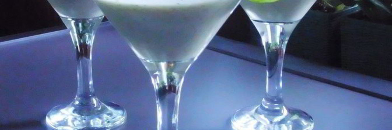 Диетический коктейль из киви и банана