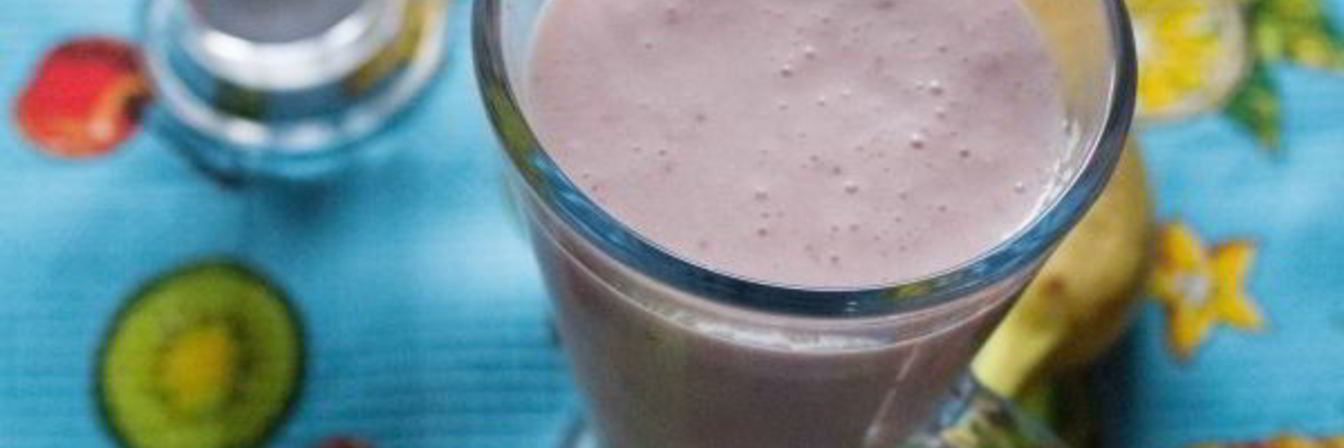 Фруктовый коктейль с мороженым