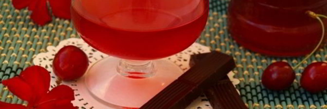 Вишневый ликер