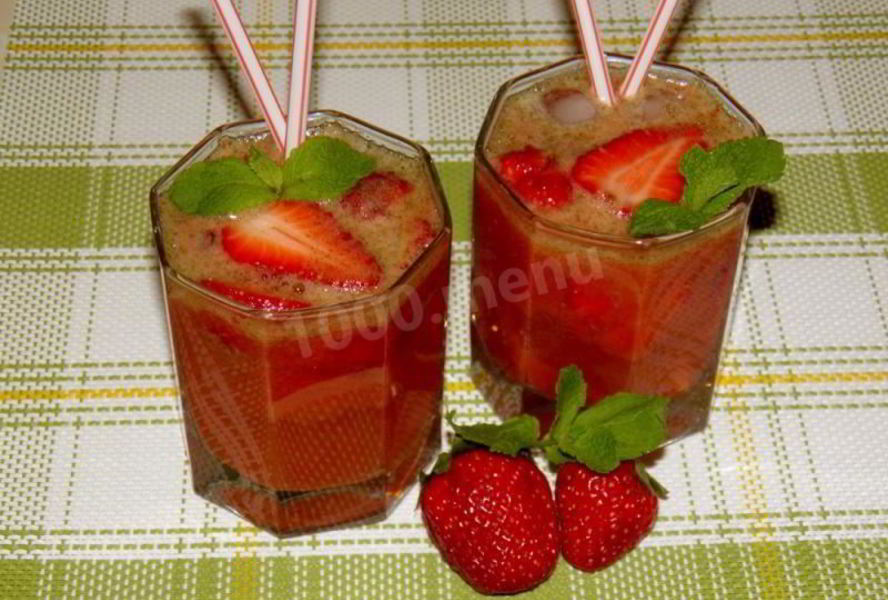 Клубничный мохито