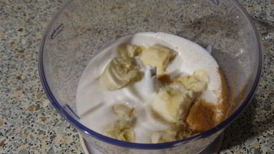 бананово-кефирный смузи