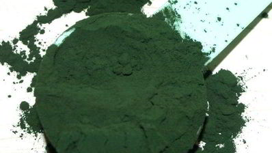 фруктовый смузи-боул со спирулиной