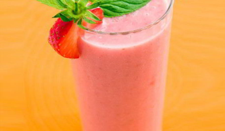 Рецепт клубнично-апельсинового смузи