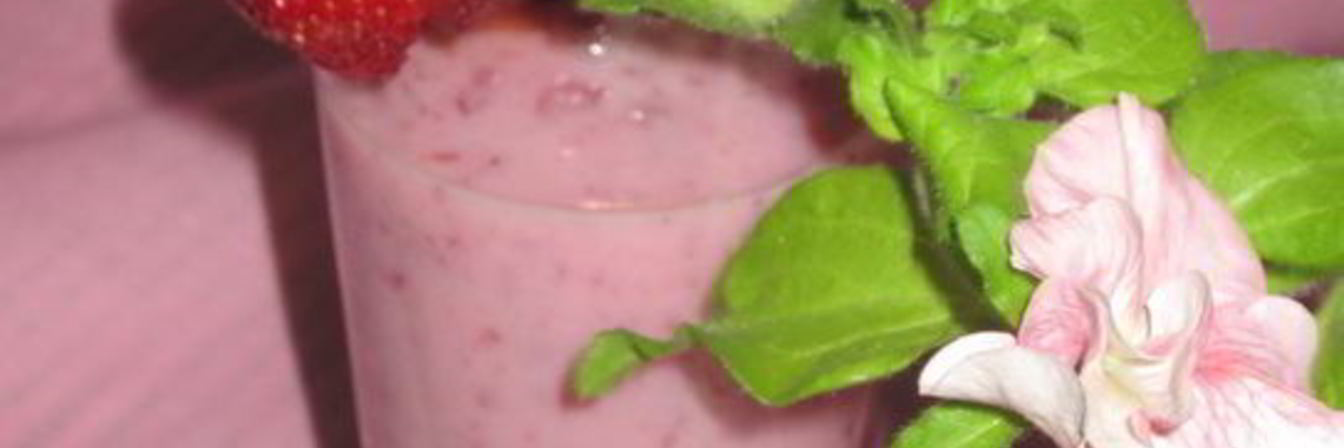 Клубнично-молочный смузи