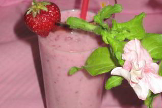 Клубнично-молочный смузи