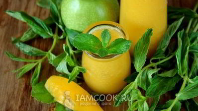 смузи из яблока и консервированного манго