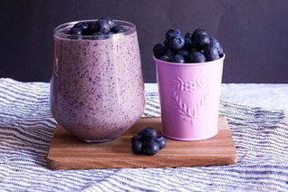 Смузи с черникой