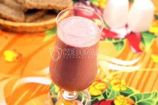 Смузи с йогуртом и вишней