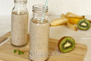 Смузи с киви, бананом и молоком
