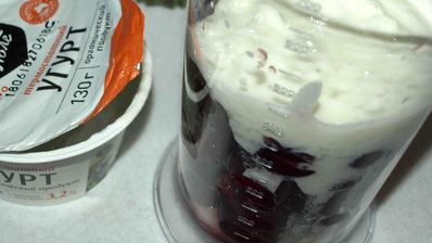 вишневый смузи-боул с чиа