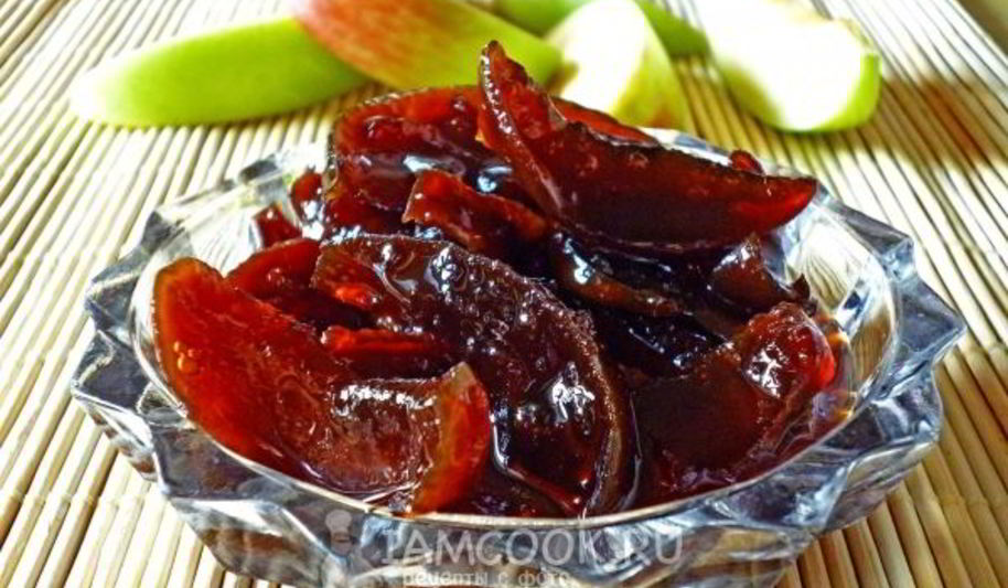 Рецепт яблочных долек в грушевом сиропе