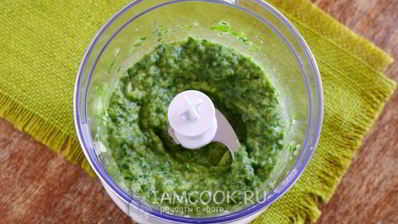 зеленый коктейль на греческом йогурте