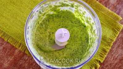 зеленый коктейль на греческом йогурте