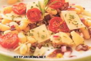 Фасолевый салат с запеченными помидорами