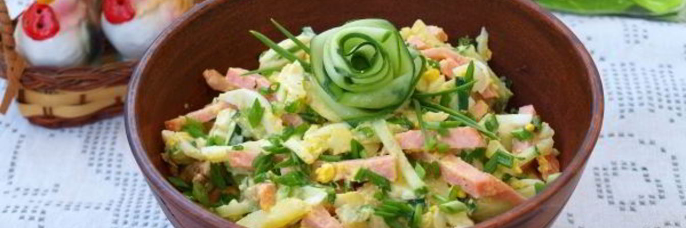 Картофельный салат с колбасой