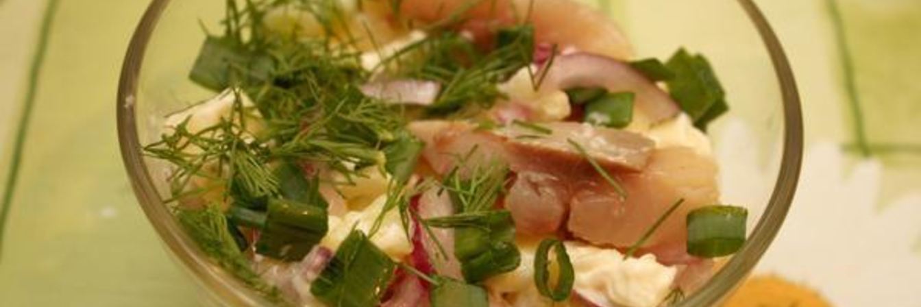 Картофельный салат с селедкой