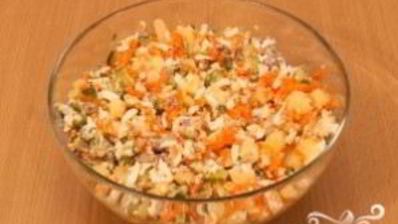 картофельный салат с соленым огурцом